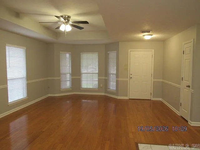 2550 Morse Dr — Photo 3
