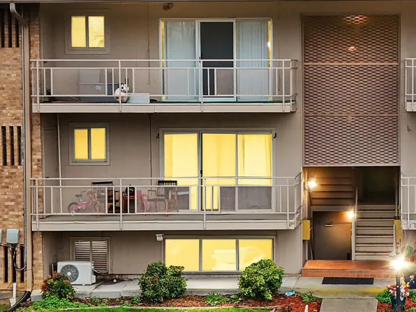 1175 Carriage Cir APT 104, Bristol, VA 24201