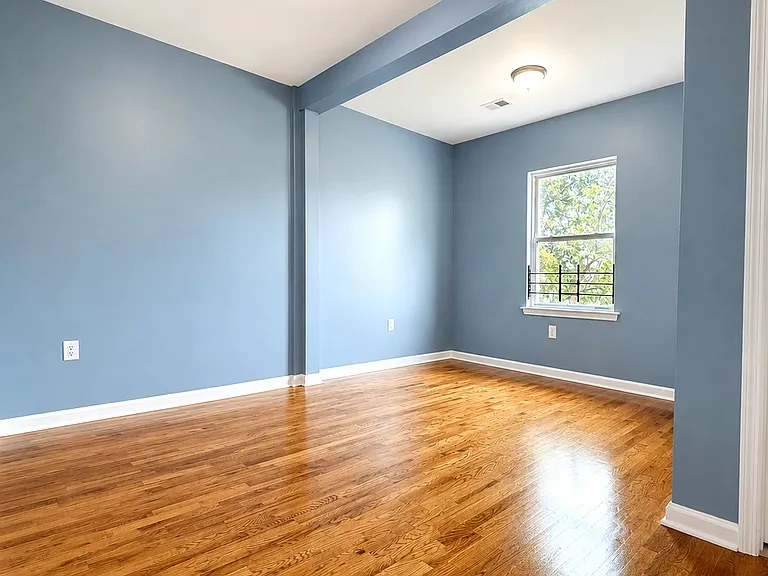 44 Astor St #3 — Photo 11