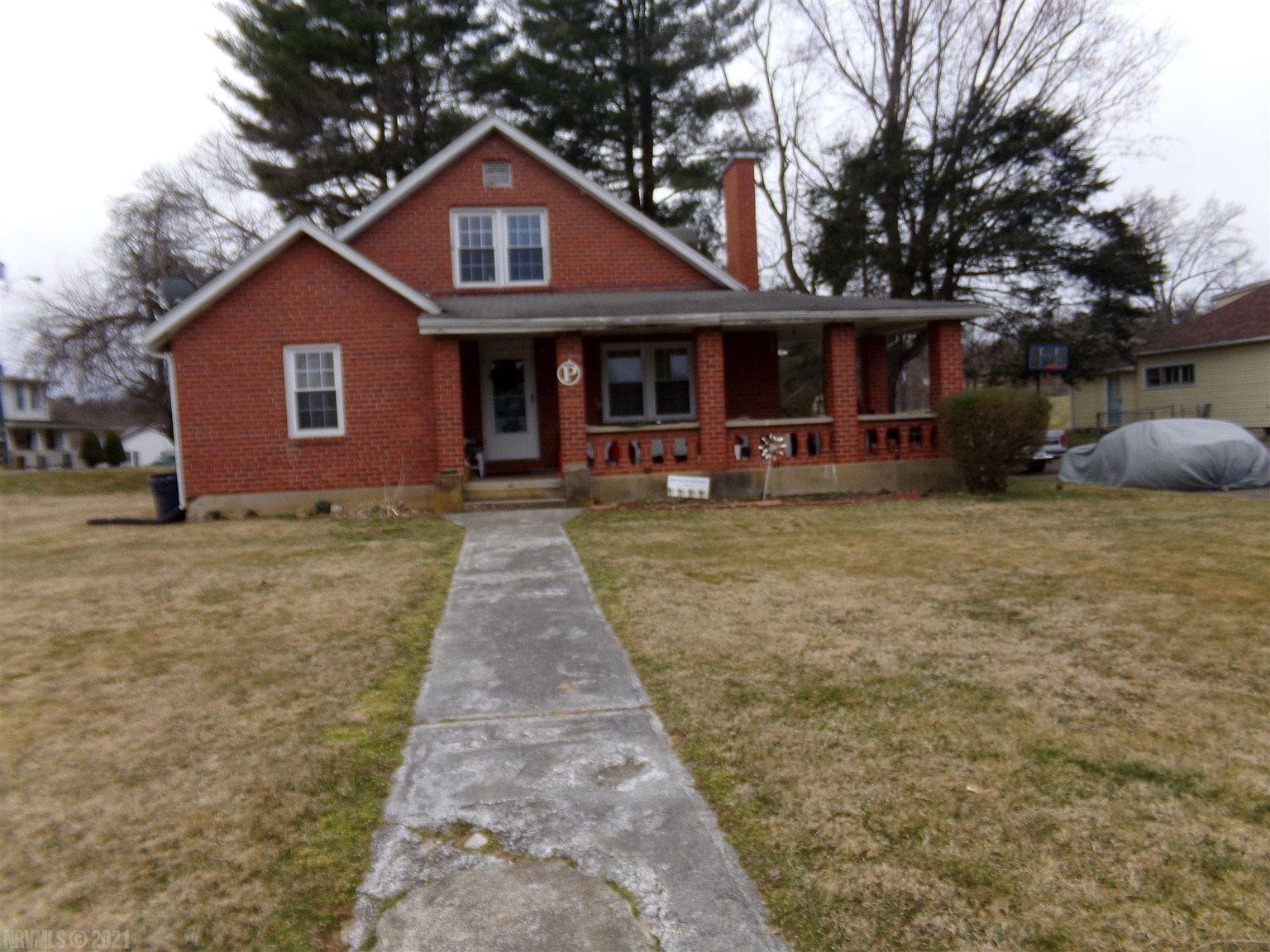 1307 Randolph Ave, Pulaski, VA 24301 Zillow