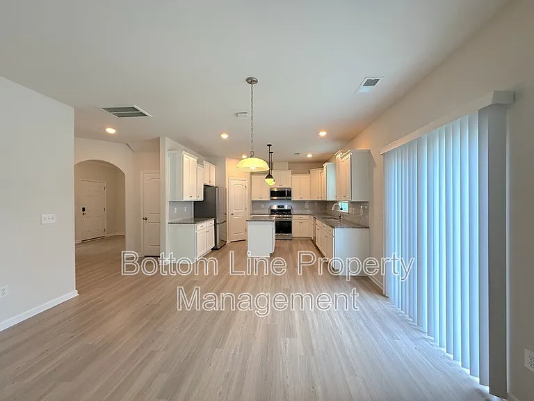 729 Willshire Falls Dr — Photo 8