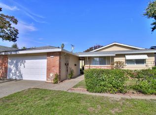 8213 Lake Forest Dr, Sacramento, CA 95826