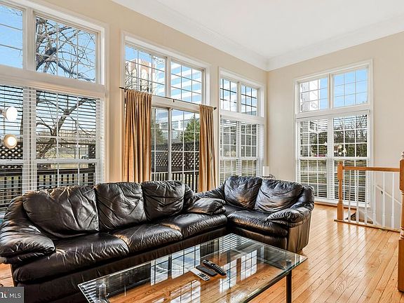 5th image of 7726 Heritage Woods Way