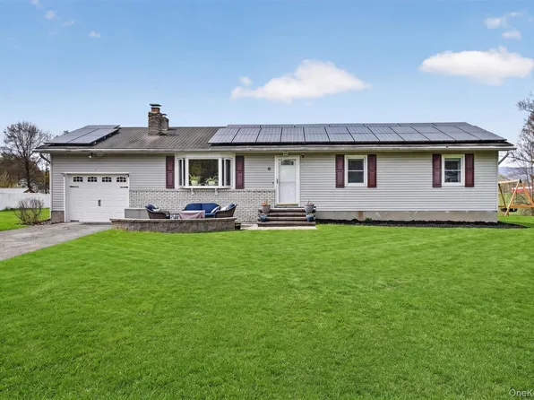 9 Claire Drive, Pine Bush, NY 12566