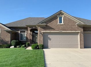 32129 Kenny Dr, Chesterfield, MI