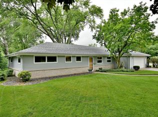 2128 Driving Park Rd, Wheaton, IL 60187