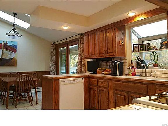 3rd image of 5542 James Dr