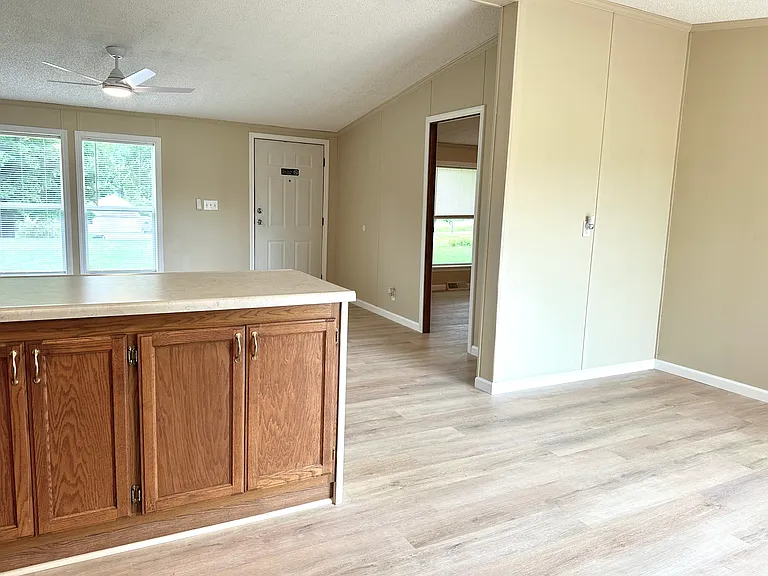 4525 E County Road 325 S — Photo 12