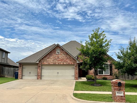 2nd image of 5709 Saint James Pl