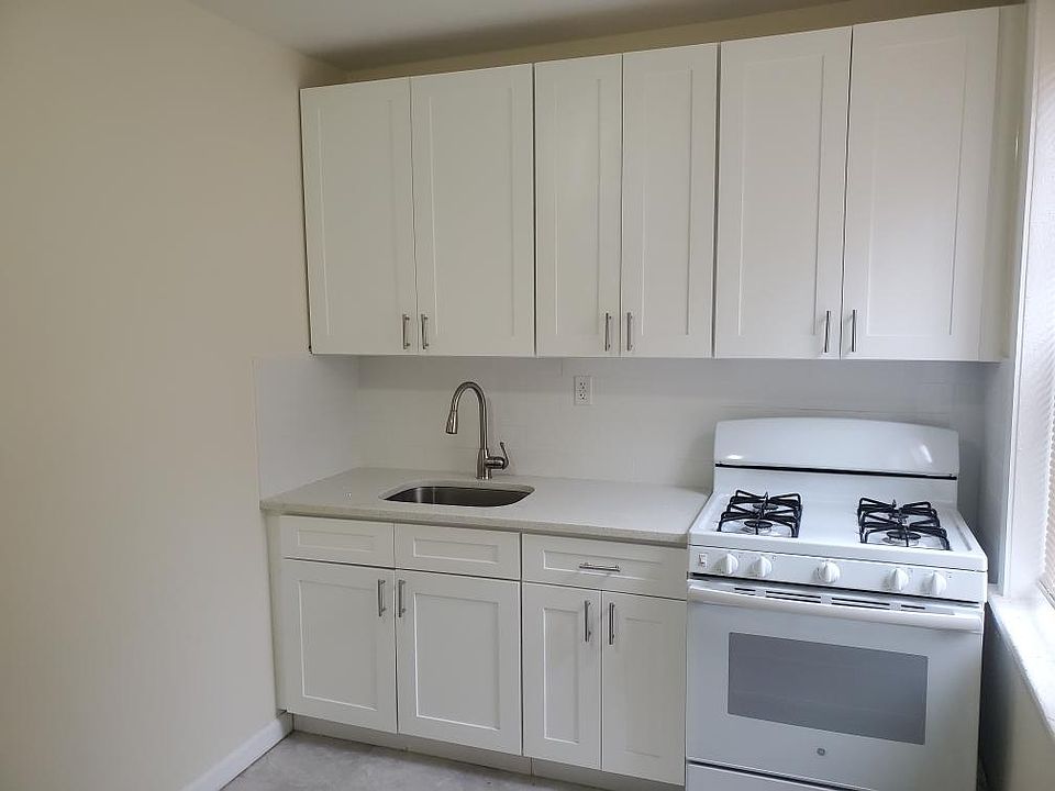 1st image of 1-66 Van Duzer St #1