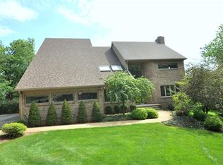 3305 Windshadow Dr, Ann Arbor, MI 48105