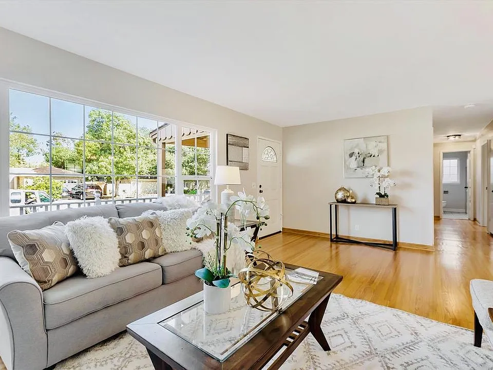 1010 Alegre Ave