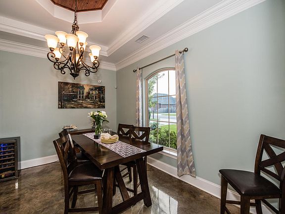 5th image of 214 Flora Springs Dr