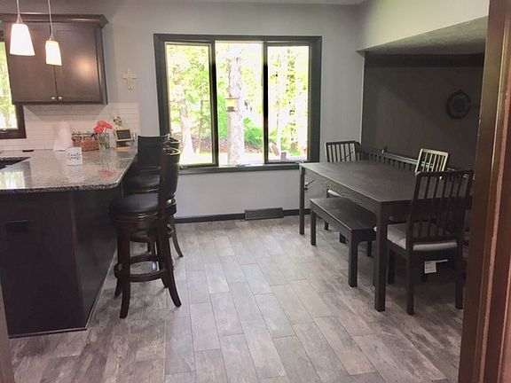 5th image of 8676 Hollis Ln