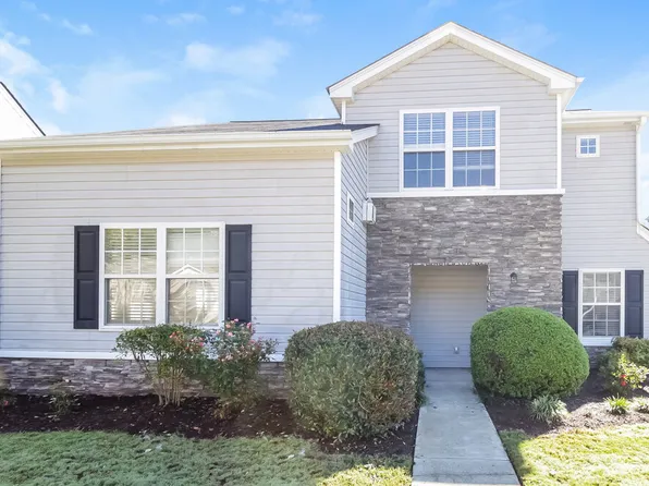 1255 W Oaks Way, Woodstock, GA 30188