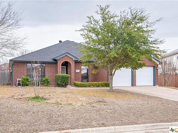 2nd image of 2510 Creek Dr