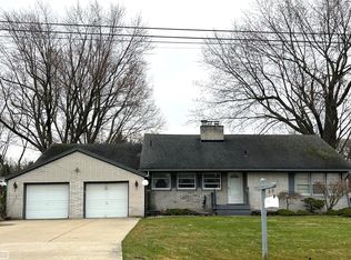 19360 S Nunneley Rd, Clinton Township, MI 48035