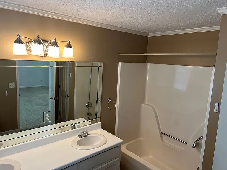 809 Ashland Dr — Photo 7