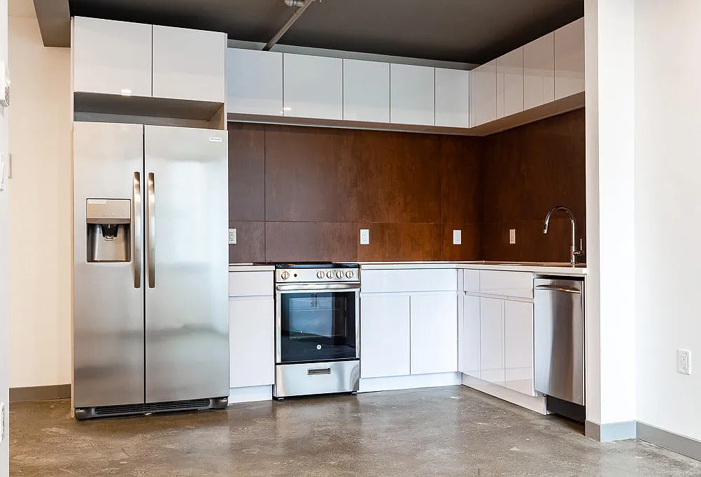 410 Tompkins Avenue — Photo 2