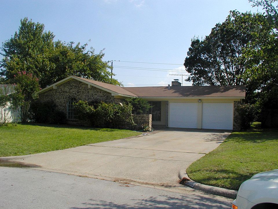 1st image of 2309 Windsor Ct