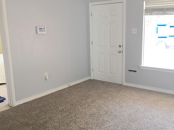 4th image of 1440 Wedgewood Ave
