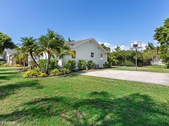 2nd image of 1515 Olmeda Way