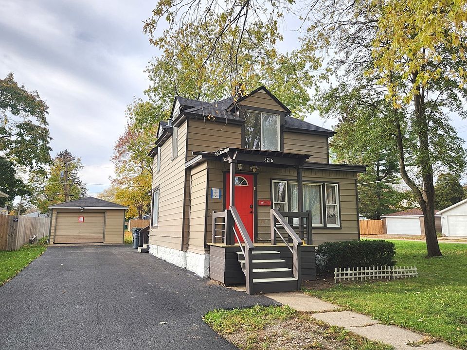 1st image of 3216 Ezra Ave