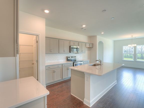 5th image of 205 Charlie Pl Lot 5