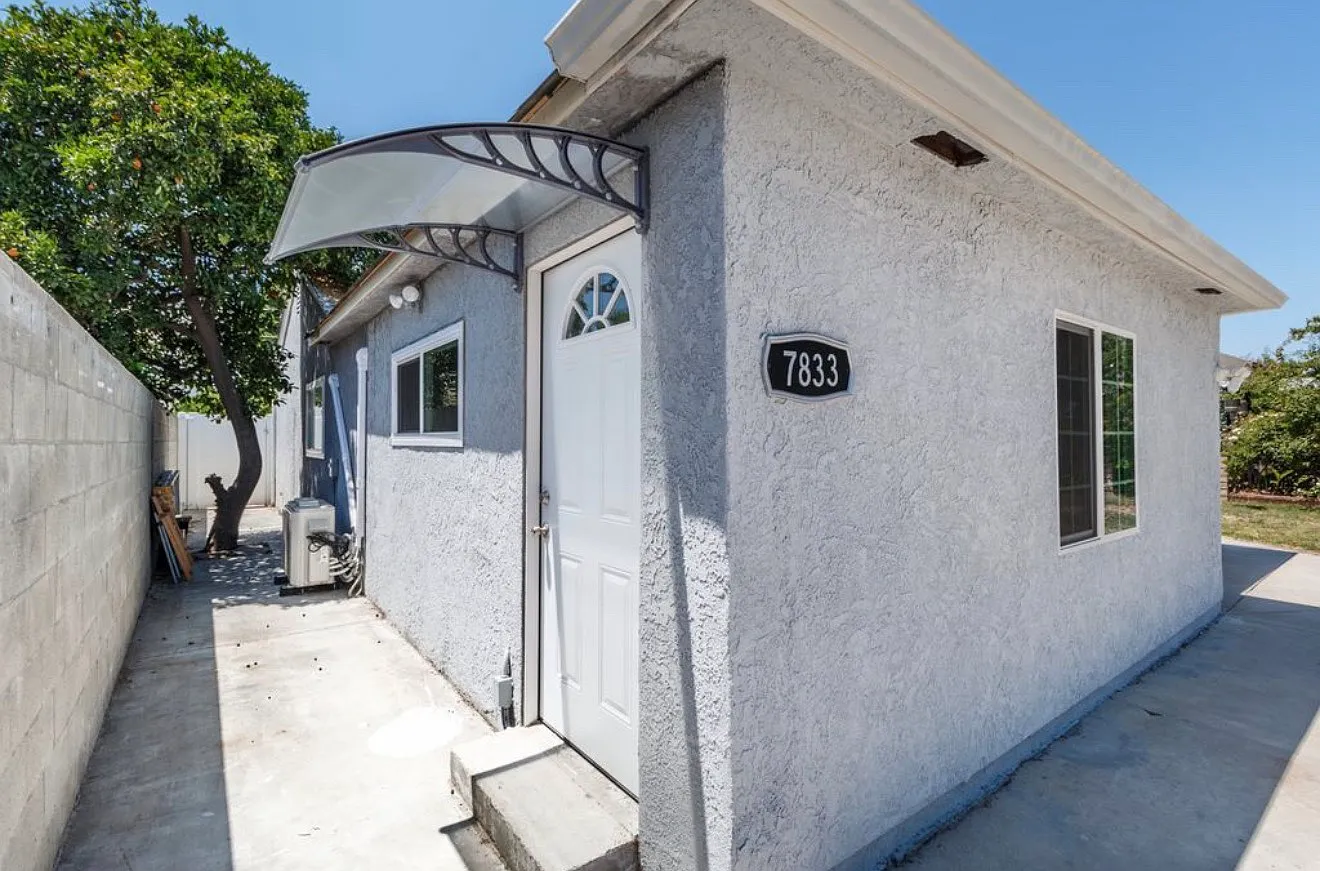 1 bed, 601 sqft, $2,300 — Photo 1