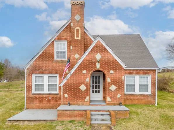 802 Fries Rd, Galax, VA 24333