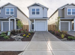 422 E London Way, Newberg, OR 97132