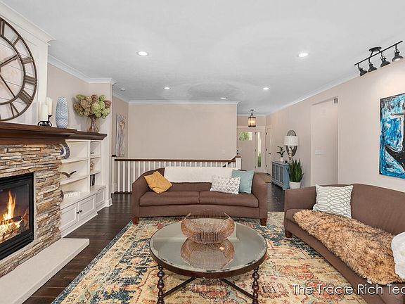 2nd image of 7958 Ella Terrace Dr NE