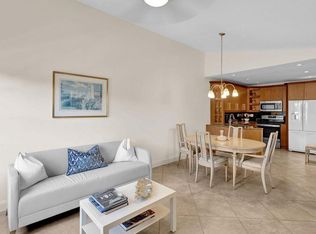 121 Waterside Dr, Hypoluxo, FL 33462