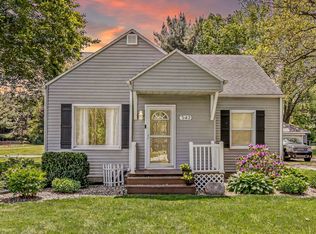 542 E Michigan St, New Carlisle, IN 46552