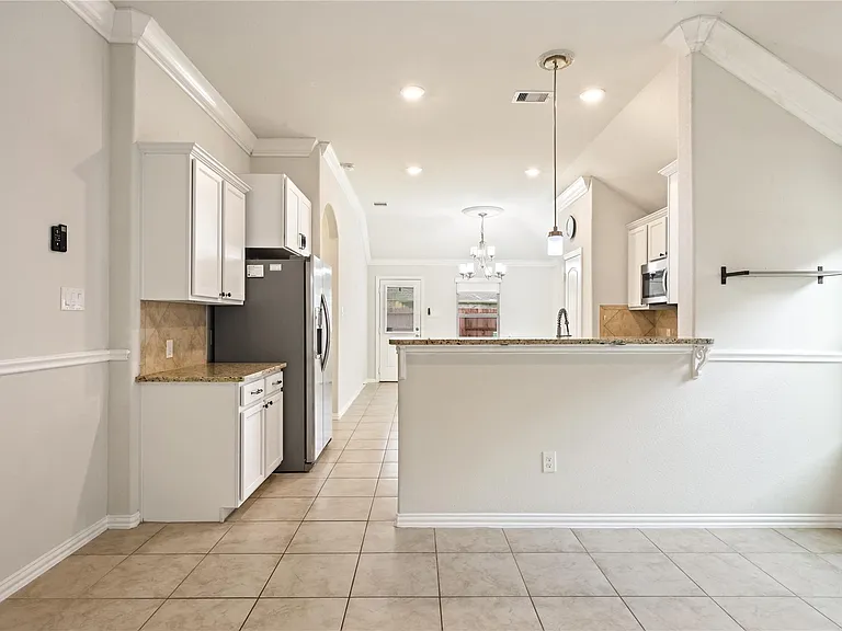 8934 English Manor Dr — Photo 9