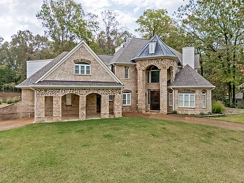 25 Lancaster Dr Photo 1