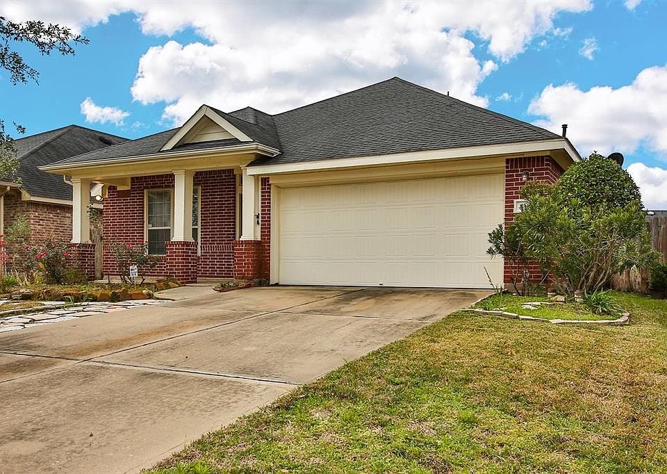 1st image of 8318 Dusty Canyon Ln