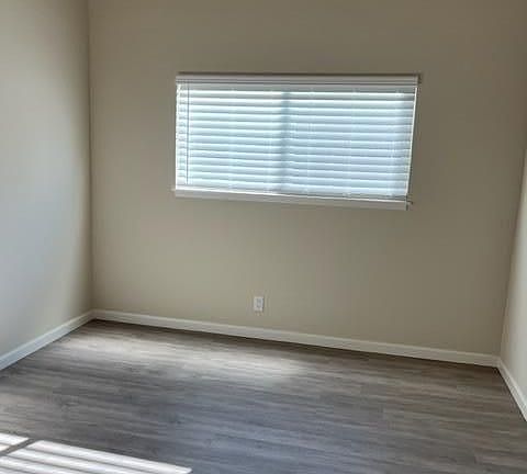 5th image of 3264 Brookdale Dr APT D
