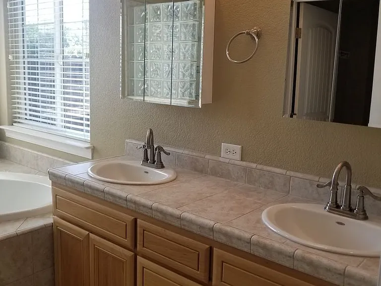 22351 Edgewater Dr — Photo 14