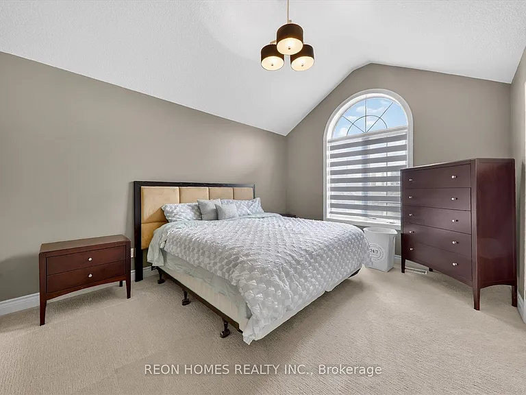 2192 Callingham Dr — Photo 25