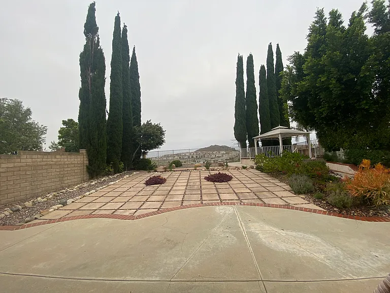 12021 Falcon Crest Way — Photo 16