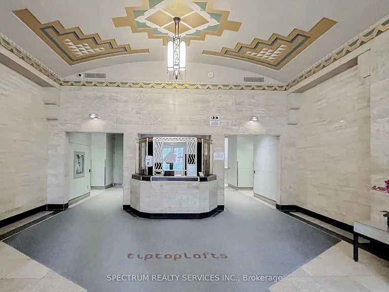 637 Lake Shore Blvd W #328 — Photo 2
