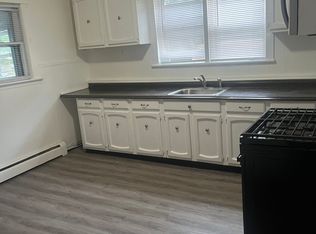 43 Bunn St APT 2, Amsterdam, NY 12010