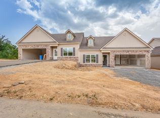 8260 Carlitos Ln, Hixson, TN 37343