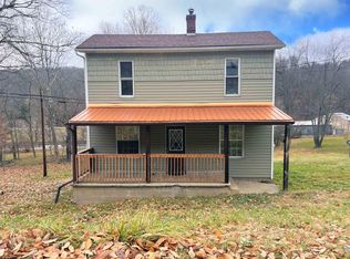975 Robley St, Grafton, WV 26354