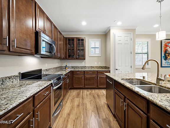 3rd image of 4719 E Betty Elyse Ln