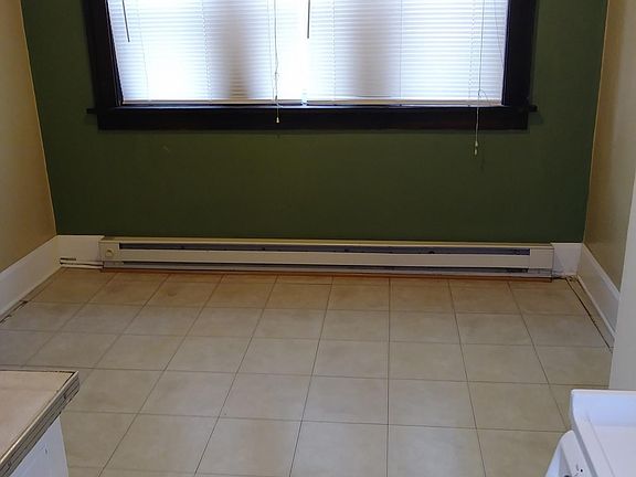 2nd image of 222 N 5th St
