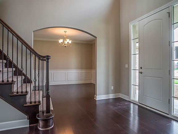 2nd image of 23016 Cyprus Dr