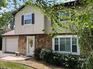 806 Peachdale Ln, Duncansville, PA 16635