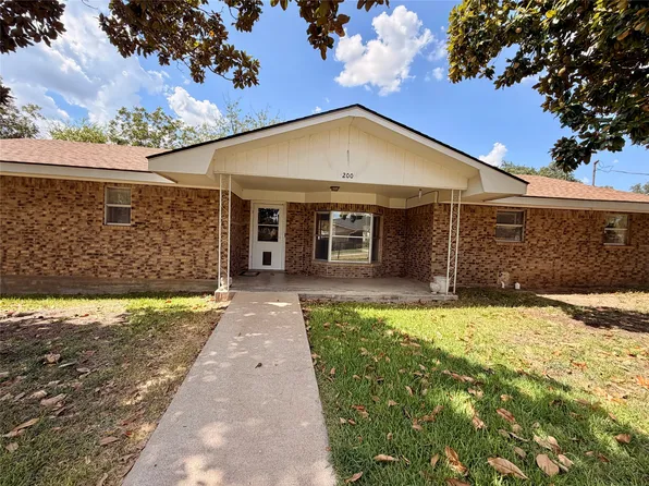 200 S Speed St, Gustine, TX 76455
